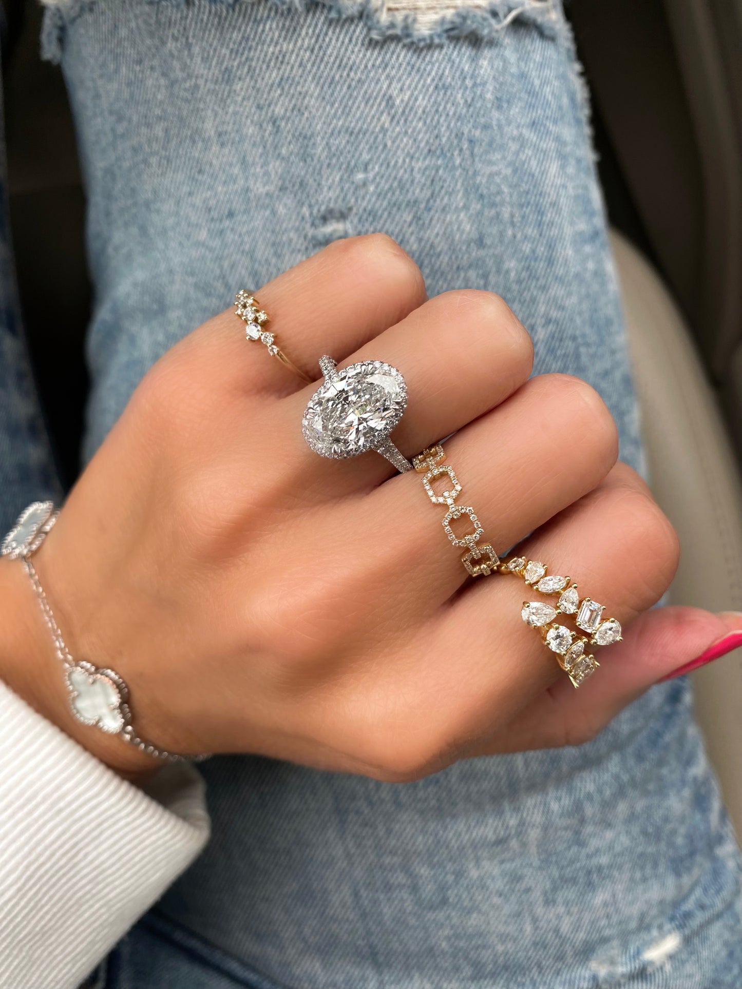 Oval Halo with 3D Diamond Encrusted Shank & Basket