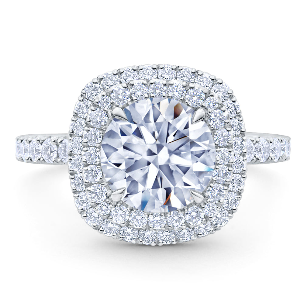 Round Halo White Diamond on Pave Platinum Band