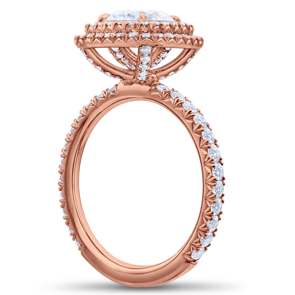 Round Halo White Diamond on Pave Platinum Band