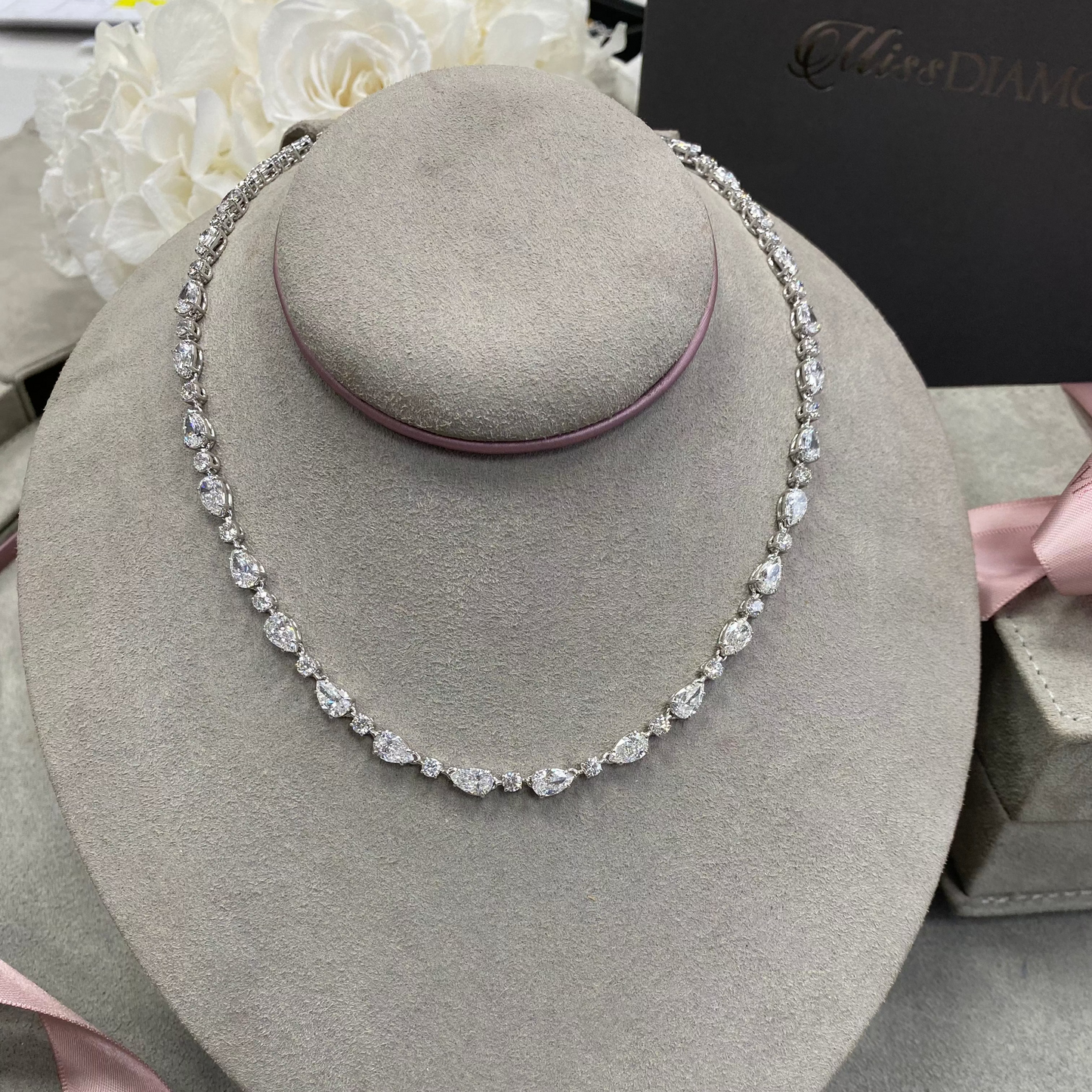 Pear & Round Diamond Necklace