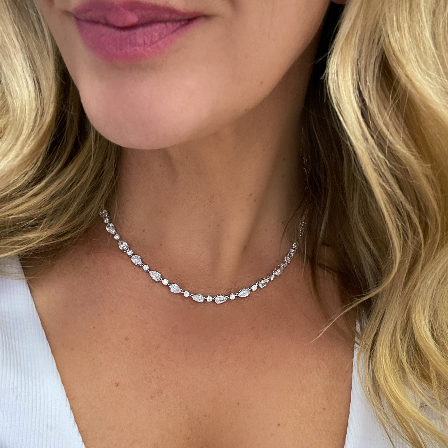 Pear & Round Diamond Necklace
