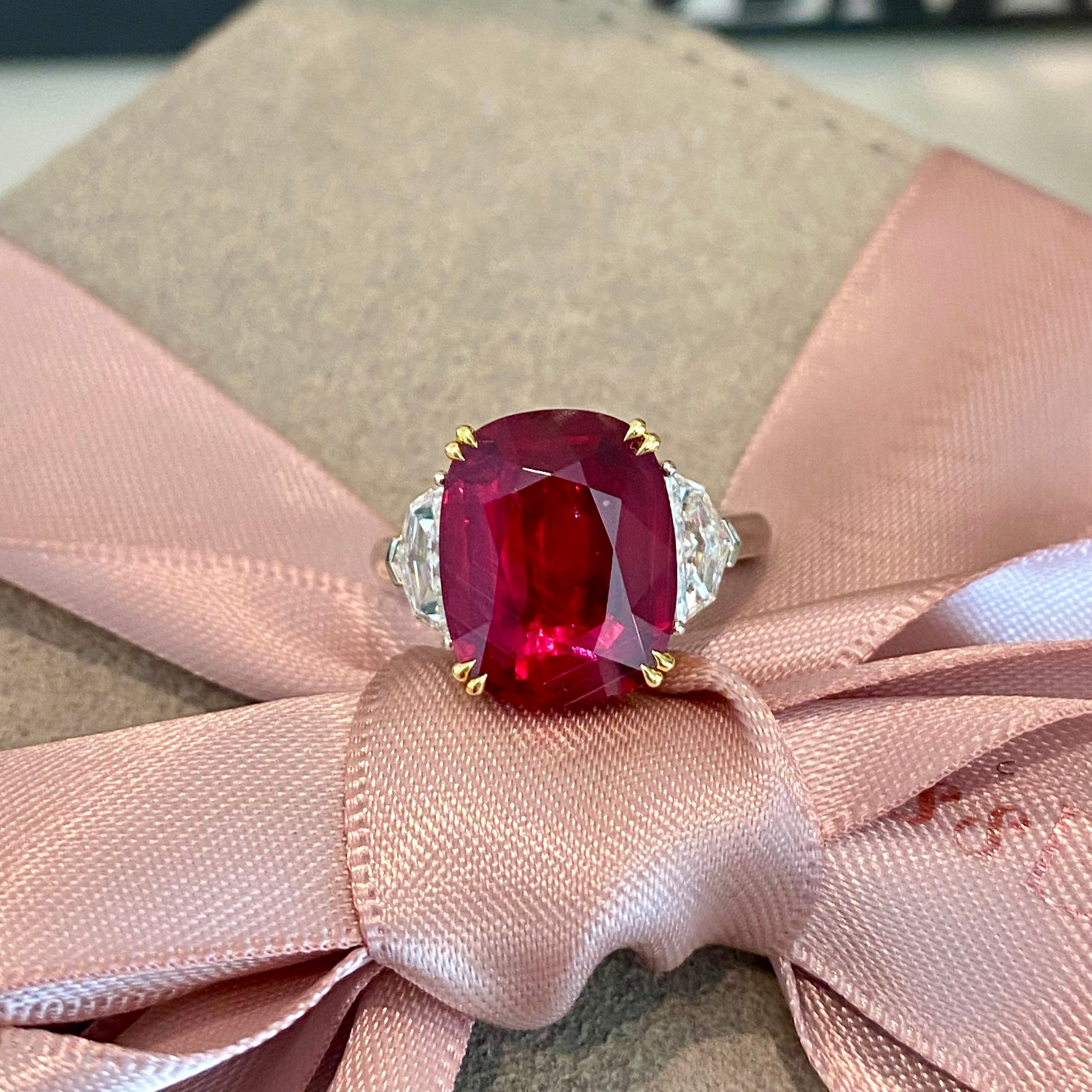 Rubis rouge naturel du Mozambique, 6,75 carats, pierre Rubis rouge naturel du Mozambique, 6,75 carats, pierre