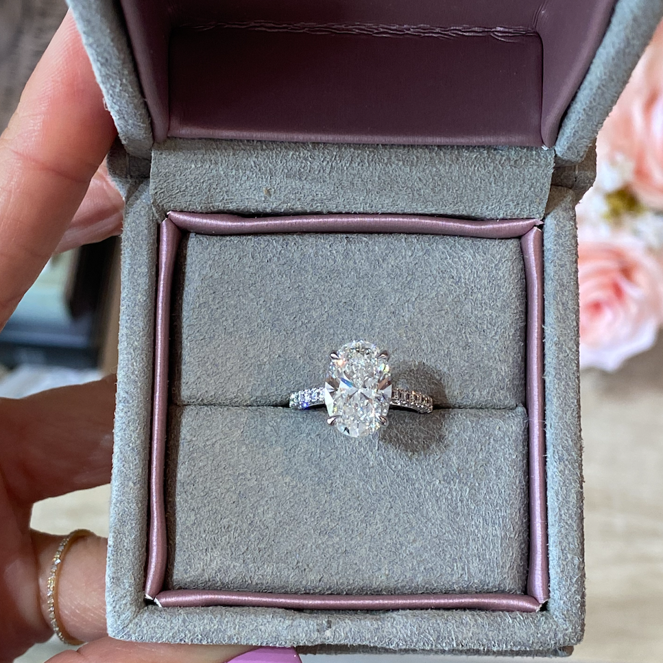 Oval Brilliant 3D Pave Engagement Ring