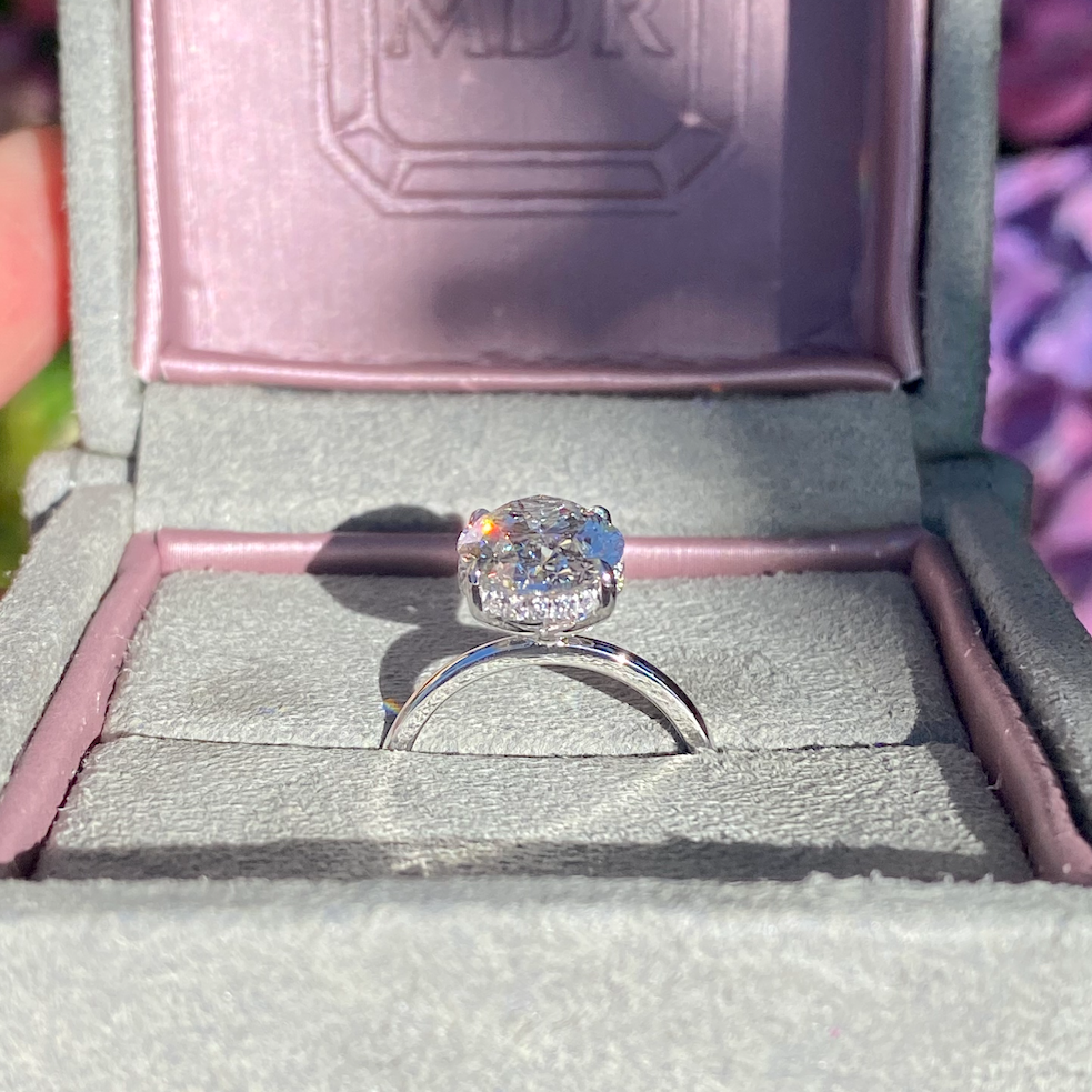 Oval Cut Diamond Engagement Ring