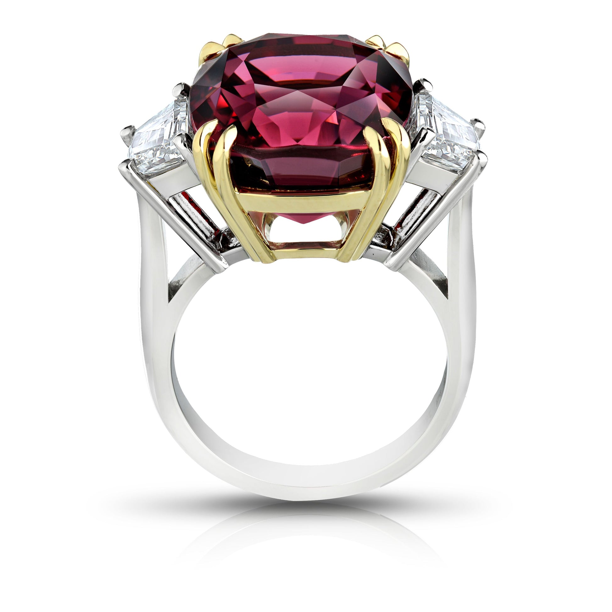 Miss Diamond Ring red spinel with trapezoid diamonds