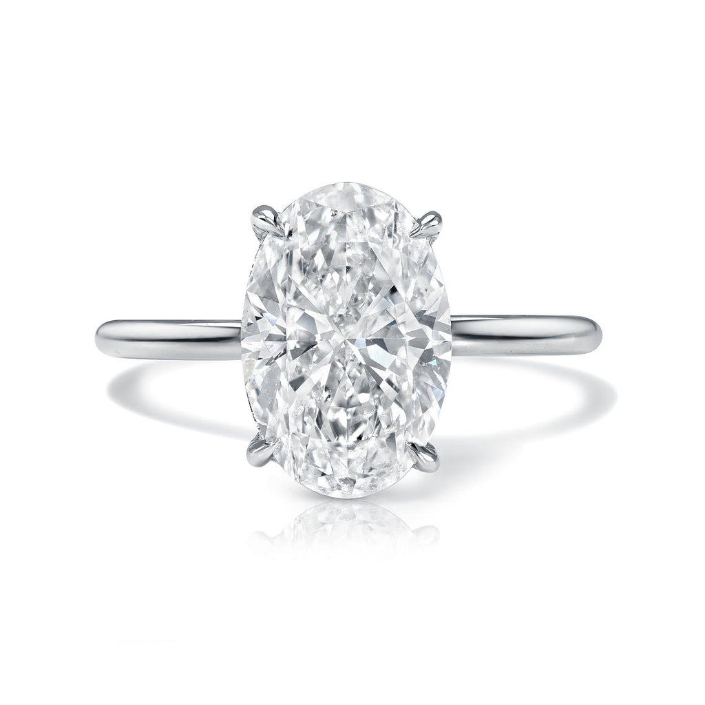 Oval Cut Diamond Engagement Ring